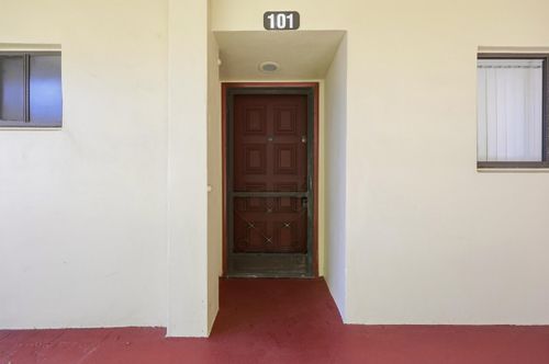 unit-101-5160 Las Verdes Cir, Delray Beach, FL, 33484-8021 | Card Image