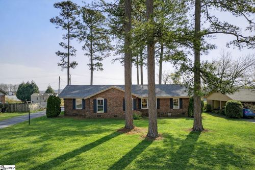 510 Gaston Dr, Spartanburg, SC, 29307-2502 | Card Image