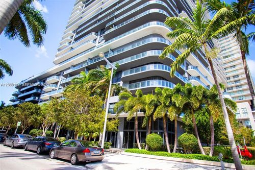 2616-121 Ne 34th St, Miami, FL, 33137-3852 | Card Image