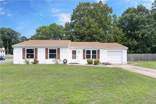948 Fluvanna Rd, Newport News, VA, 23601-1351 | Card Image