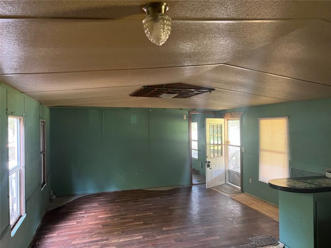 7102 Lakeview Dr, House other with 3 bedrooms, 2 bathrooms and null parking in Bonham TX | Image 8