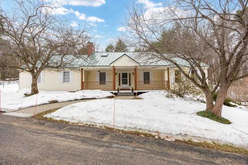 17 Ches Mae Ln, Milford, NH, 03055-4622 | Card Image