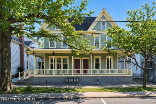 unit-b-523 Sarah St, Stroudsburg, PA, 18360-2118 | Card Image