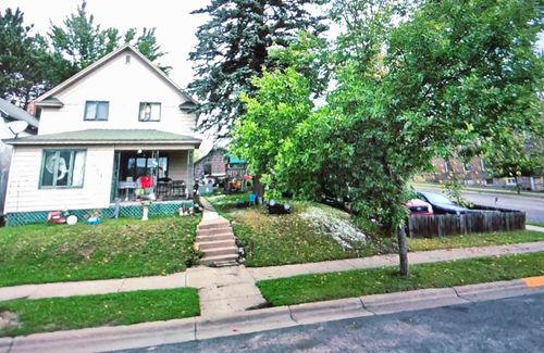 104 1st St Nw, Chisholm, MN, 55719-1806 | Card Image