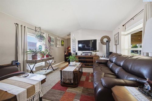 173-3324 W 19th Ave, Kennewick, WA, 99338-2299 | Card Image