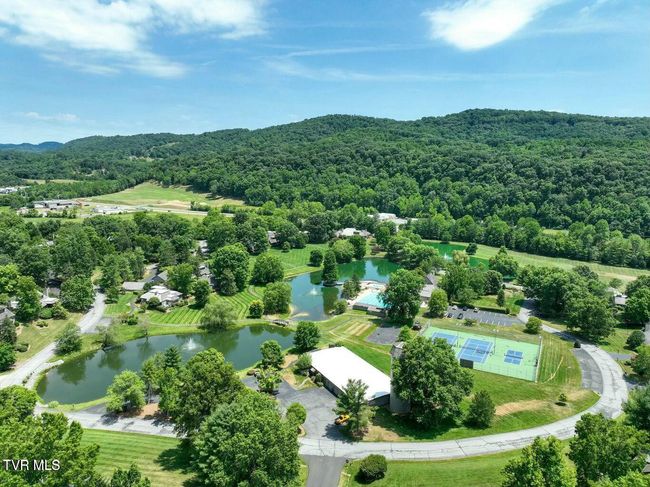 55 Grove Hill Rd, House other with 3 bedrooms, 4 bathrooms and null parking in Kingsport TN | Image 78