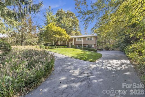 219 Raintree Dr, Hendersonville, NC, 28791-9743 | Card Image