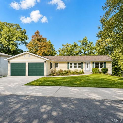 14 E Lakeshore Dr, De Soto, MO, 63020-3922 | Card Image