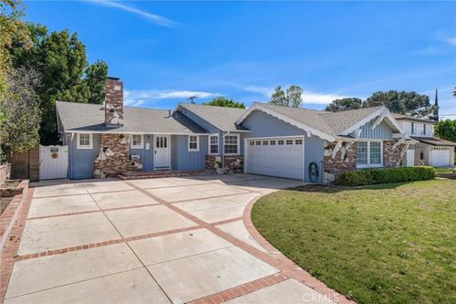 7618 Irondale Ave, Winnetka, CA, 91306-2024 | Card Image