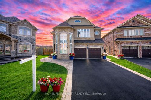 14 Oakhaven Rd, Brampton, ON, L6P2Y3 | Card Image