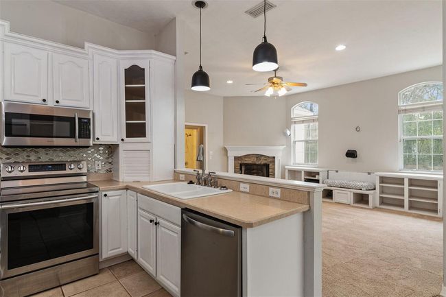 6019 Sw 89 Th Ter, House other with 4 bedrooms, 4 bathrooms and null parking in GAINESVILLE FL | Image 10
