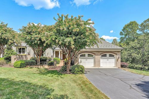 125 Grande Villa Dr, Penhook, VA, 24137-2727 | Card Image