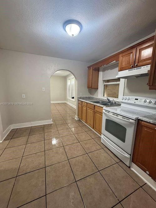 a-1971 Ella St, JACKSONVILLE, FL, 32209-5372 | Card Image