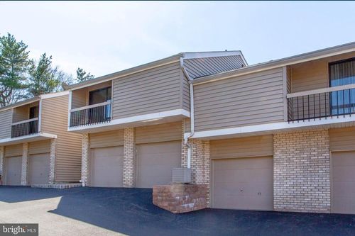 52 Hillside Court, Clinton, NJ, 08809 | Card Image