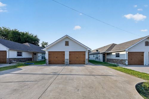 608-608 E College St, Sherman, TX, 75090-4739 | Card Image