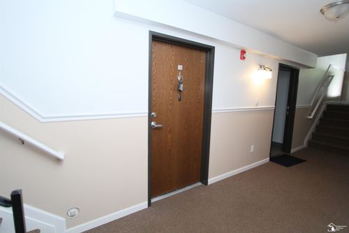 523 John Anderson Ct, Monroe, MI, 48162-8406 | Card Image
