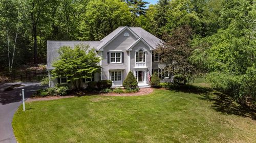 7 Linda Ln, Merrimack, NH, 03054-2914 | Card Image