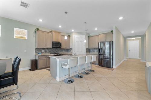 3289 Baravaldo Cir, Cape Coral, FL, 33909-5350 | Card Image