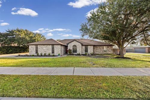 6060 Park View Dr, Midlothian, TX, 76065-8933 | Card Image