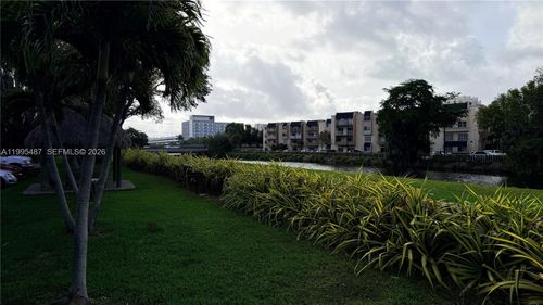 apt-303g-7740 Camino Real, Miami, FL, 33143-7116 | Card Image