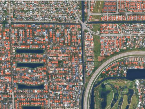 16613 Nw 77th Path, Miami Lakes, FL, 33016-8402 | Card Image