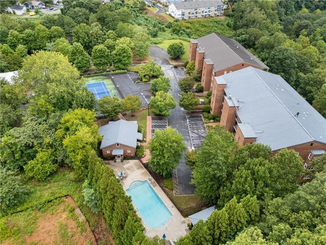 3330 Overland Dr, Condo with 2 bedrooms, 3 bathrooms and 2 parking in Roswell GA | Image 42