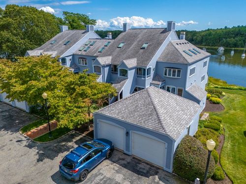 apt-12-152 Crompton Ave, East Greenwich, RI, 02818-3654 | Card Image