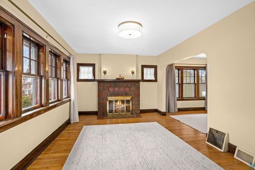 821 N 19th Ave E, Duluth, MN, 55812-9625 | Card Image