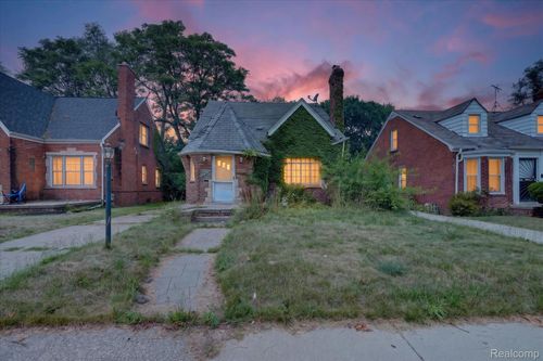 16651 Freeland St, Detroit, MI, 48235-4502 | Card Image