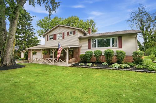 5894 Hall Rd, Galloway, OH, 43119-8820 | Card Image