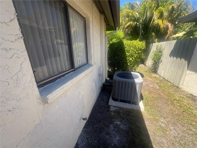 Side of Home | Image 43