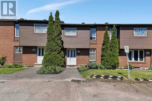 25-3105 Stockton Drive, Ottawa, ON, K1T1S2 | Card Image