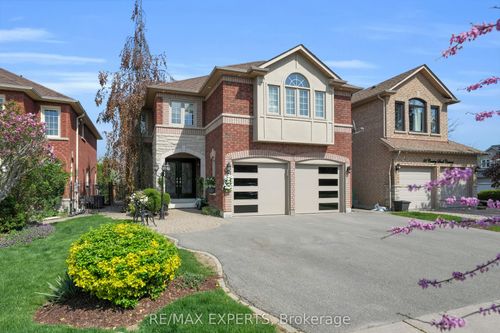 36 Country Stroll Cres, Bolton, ON, L7E2H4 | Card Image