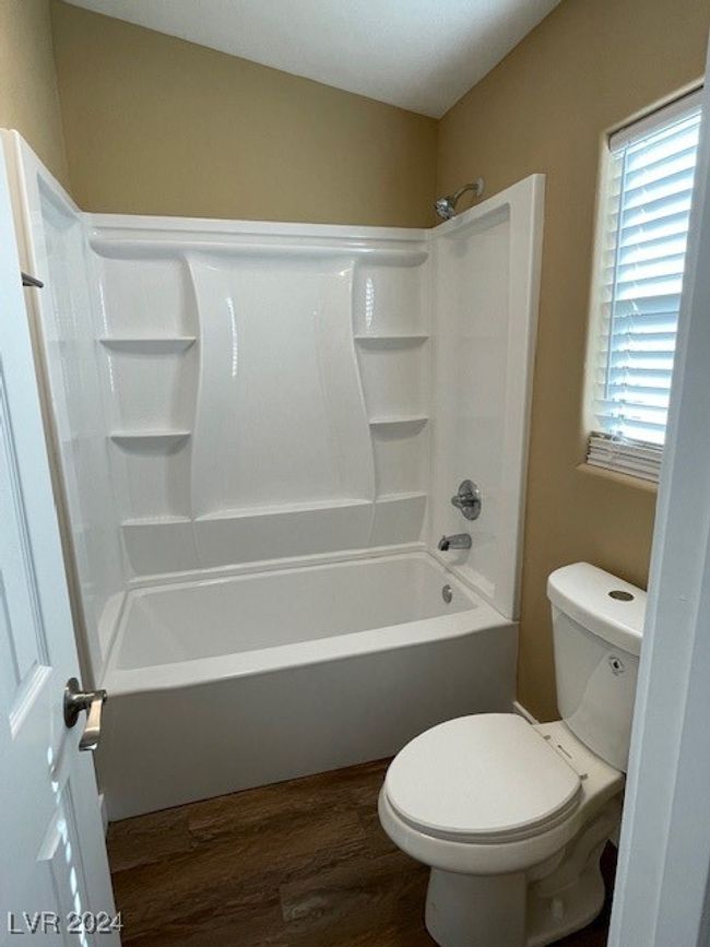 UNIT-101 - 6411 Rusticated Stone Ave, Townhouse with 2 bedrooms, 2 bathrooms and null parking in Henderson NV | Image 9