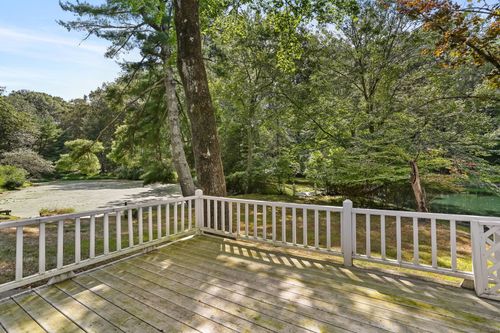 560.5 Rock Rimmon Rd, Stamford, CT, 06903 | Card Image