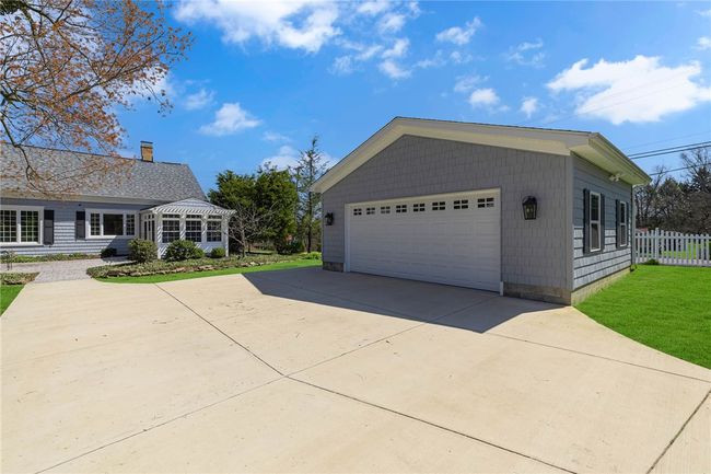 3945 Tuscarawas Rd, House other with 3 bedrooms, 3 bathrooms and 4 parking in Brighton Twp PA | Image 24