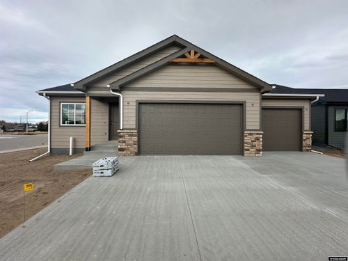 4491 Shale Cir, Mills, WY, 82644 | Card Image