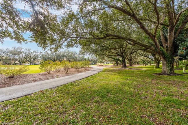 APT-102 - 12040 Summergate Cir, Condo with 2 bedrooms, 2 bathrooms and 1 parking in FORT MYERS FL | Image 25