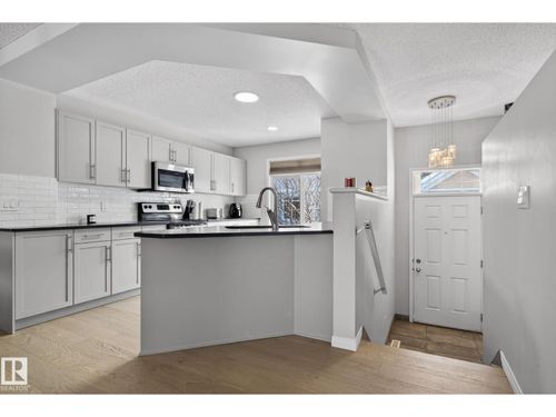 1804 70 St Sw, Edmonton, AB, T6X0H4 | Card Image