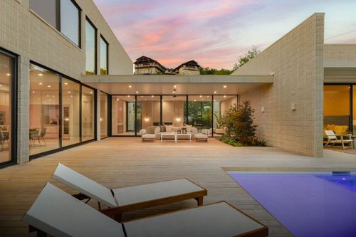 5205 Scenic View Dr, Austin, TX, 78746-2240 | Card Image