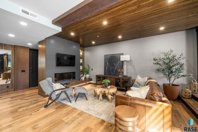 UNIT-102 - 151 E 4 Th Pl, Condo with 2 bedrooms, 3 bathrooms and null parking in Sioux Falls SD | Image 23