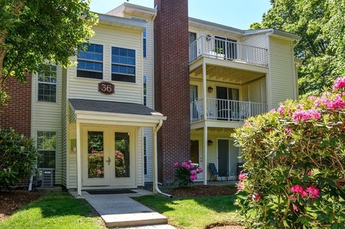19-36 Walden Dr, Natick, MA, 01760-3892 | Card Image