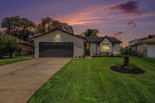 3606 Townes Forest Rd, Friendswood, TX, 77546-3426 | Card Image