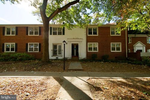 b-2812 S Wakefield Street, ARLINGTON, VA, 22206 | Card Image