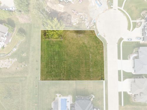 3702 Apollo St, Cedar Falls, IA, 50613-1873 | Card Image