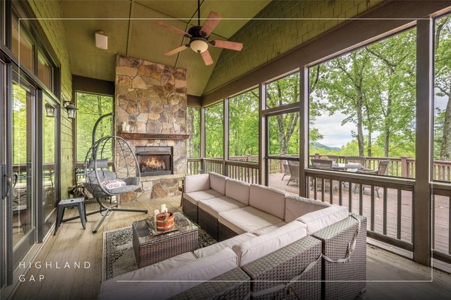 25 Hurrah Rdg, House other with 6 bedrooms, 7 bathrooms and null parking in Scaly Mountain NC | Image 5