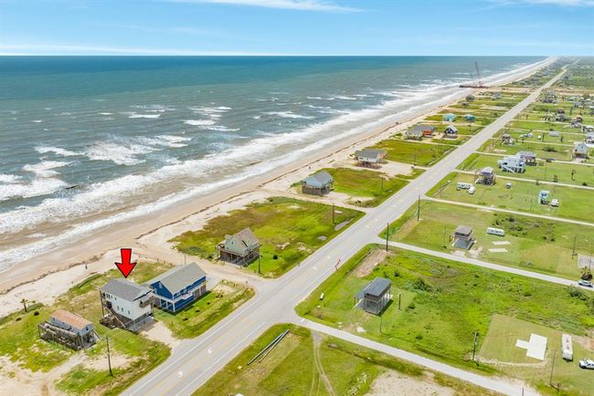 2176 Highway 87, House other with 3 bedrooms, 2 bathrooms and 4 parking in Gilchrist TX | Image 43