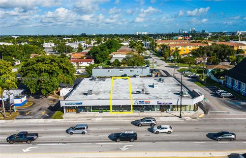 300 W Hallandale Beach Blvd, Hallandale Beach, FL, 33009-5444 | Card Image
