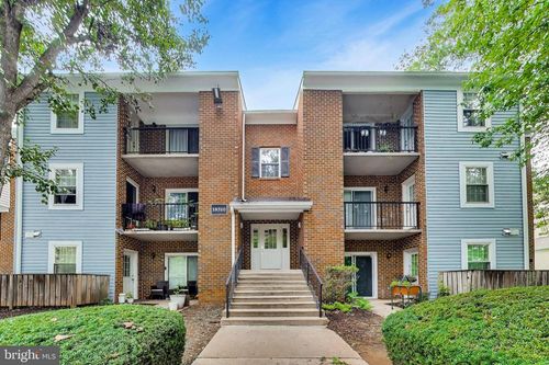 203-18310 Streamside Dr, Gaithersburg, MD, 20879-5220 | Card Image