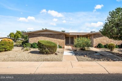 19047 N 134 Th Drive, Condo with 2 bedrooms, 2 bathrooms and null parking in Sun City West AZ | Image 1